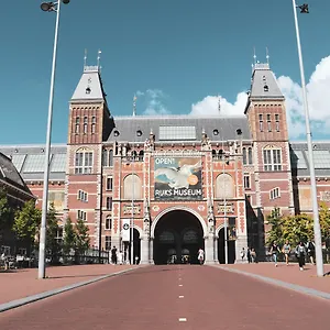 Aadam Wilhelmina *** Amsterdam